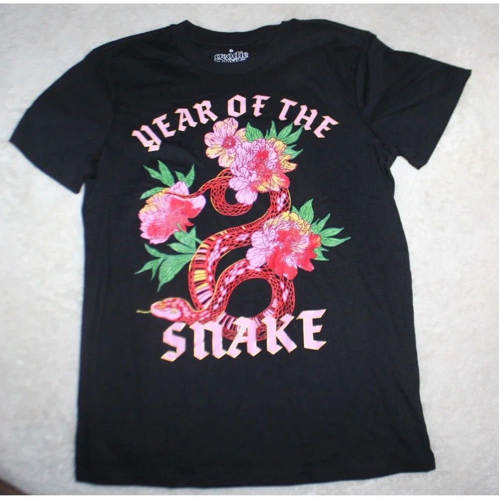Goodie two sleeves year of snake shirt men's size XS